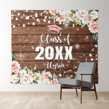 Charger l&#39;image dans la galerie, Lofaris Glitter And Pink Floral Class Of 2022 Wooden Backdrop
